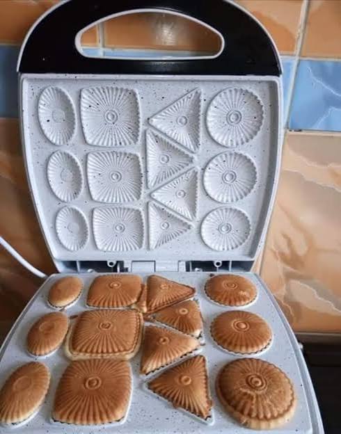 Electric Cookie & Biscuit Maker – Non-Stick Multi-Shape Cookie Baking Machine