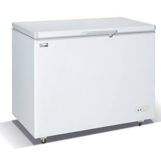 Premier 100L Chest Freezer – Energy Efficient Compact Deep Freezer